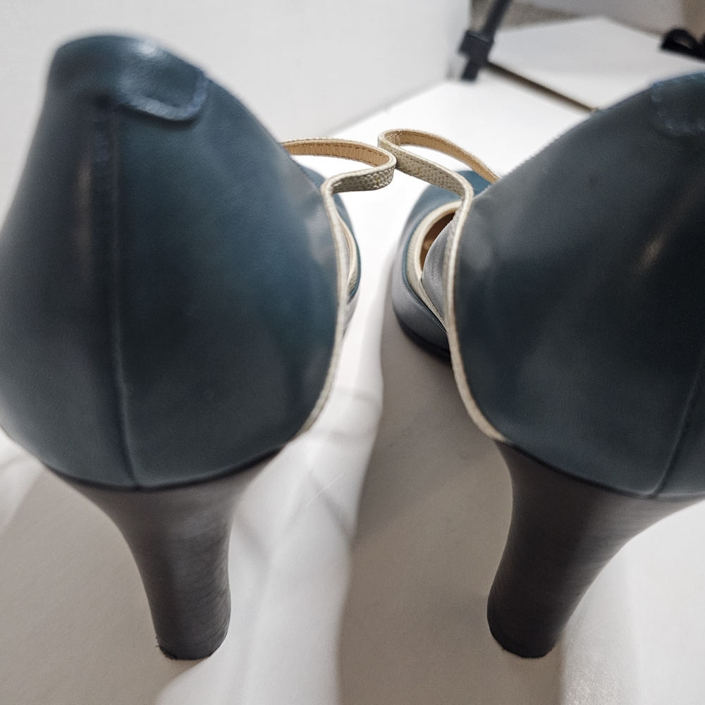 LOFT Women's Teal and Beige T-Strap Flats - Picture 4 of 15